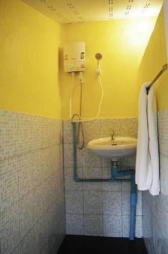 Dorm Des Fleurs Hostel خاو لاك المظهر الخارجي الصورة